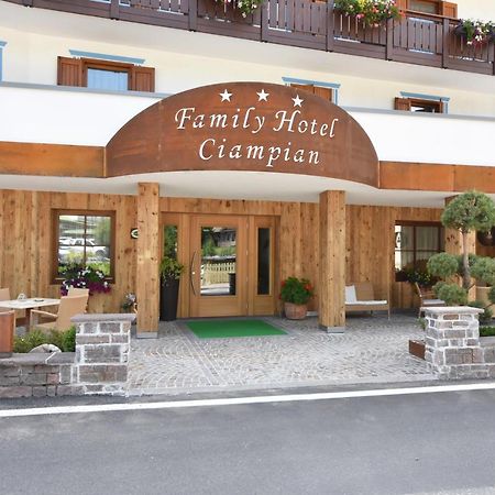 Hotel Ciampian Moena Buitenkant foto